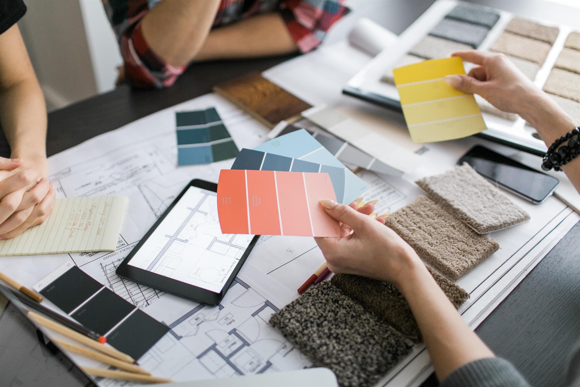Reveteco - Transforma tus espacios con nuestros expertos en interiorismo